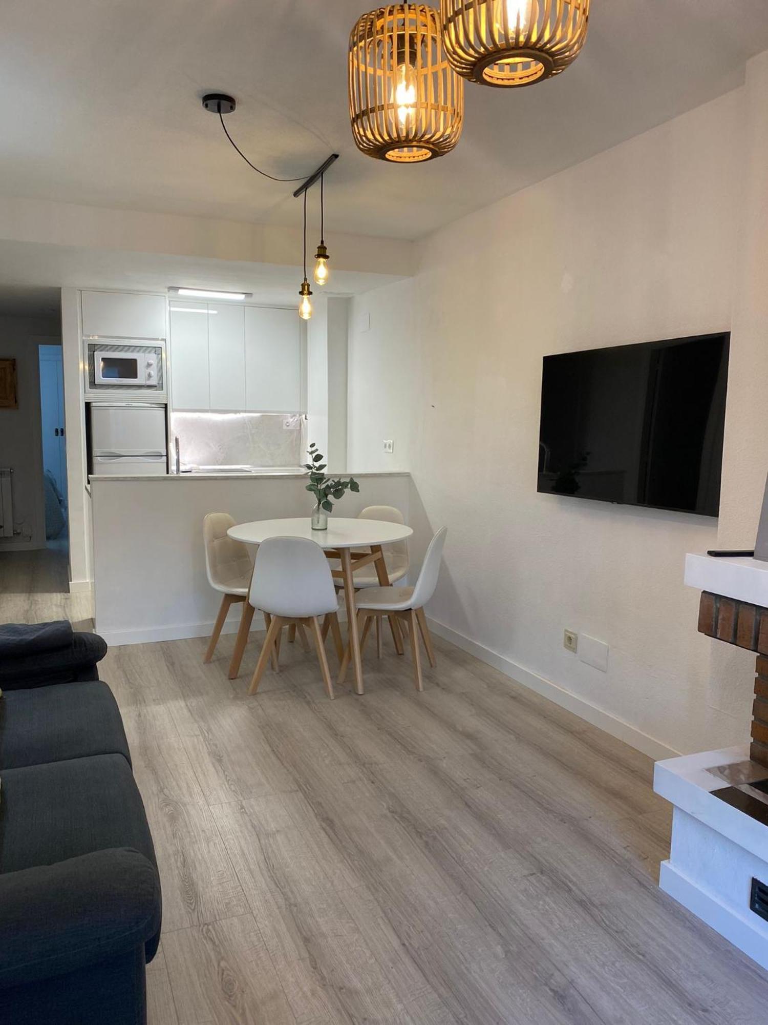 Apartment Acogedor Con Piscina Compartida Y Opcion A Parking *
