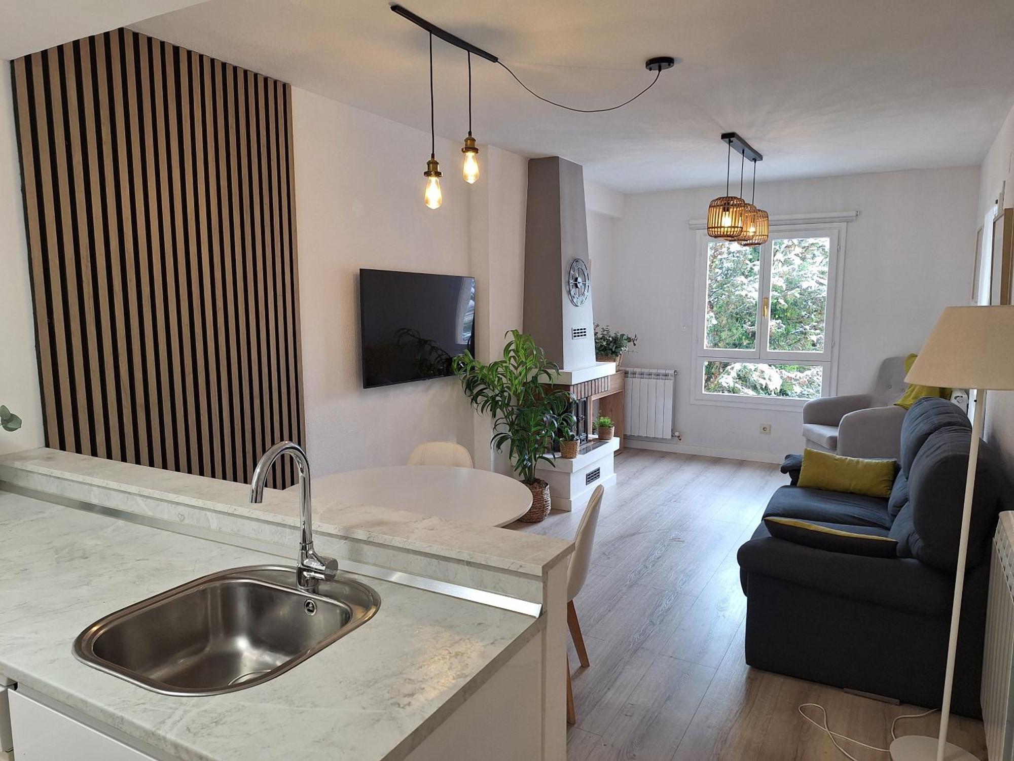 Acogedor Con Piscina Compartida Y Opcion A Parking Apartment Jaca